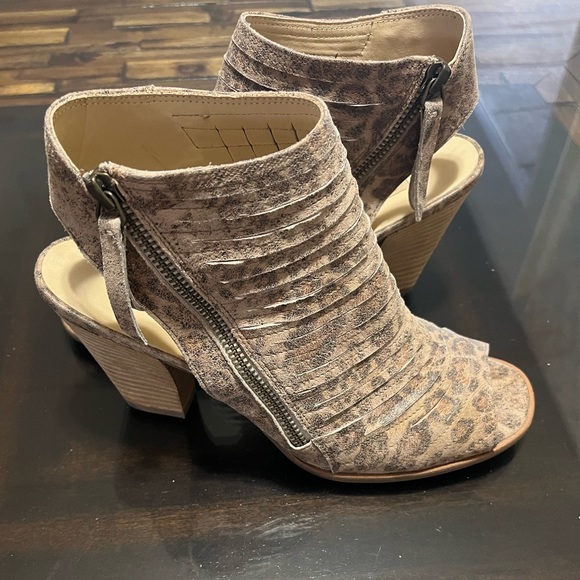 Paul Green Leopard Print Cayenne Peep Toe Sandals Size 7.5 - Picture 5 of 13